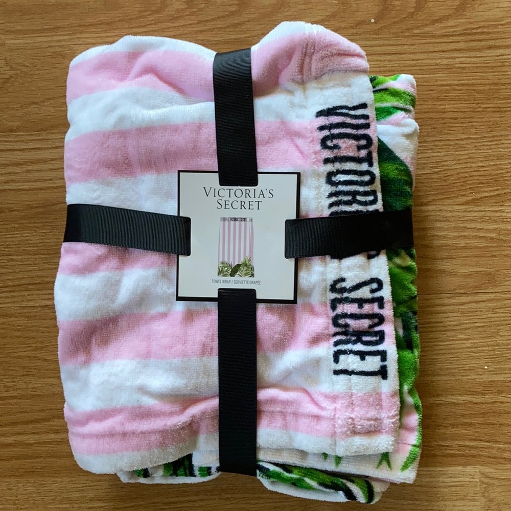 Victoria’s Secret Wrap Towel - Tropical